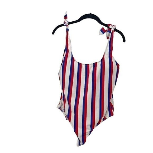 No Boundaries Patriotic One Piece Stripes Adjustable Strap High Leg Swimsuit - Picture 2 of 10